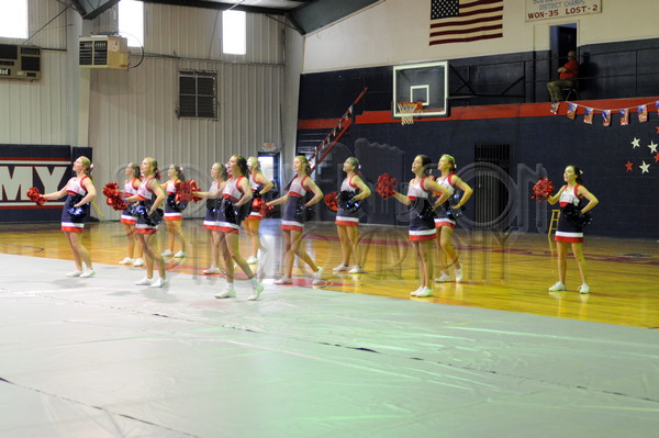 8-28 WA Pep Rally 137.JPG - SCRIVENER D300